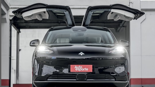 Teste: GAC Hyptec HT entrega luxo e cobra R$ 50 mil por item inusitado