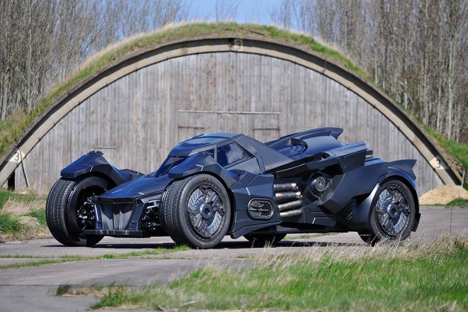 Batmóvel do game Arkham Knight criado para a equibe Galag