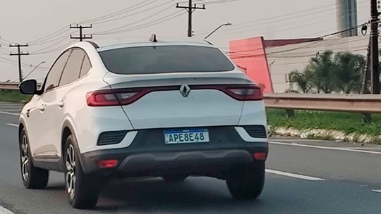 Flagra: Renault Arkana é mula para testar novo motor híbrido leve da marca