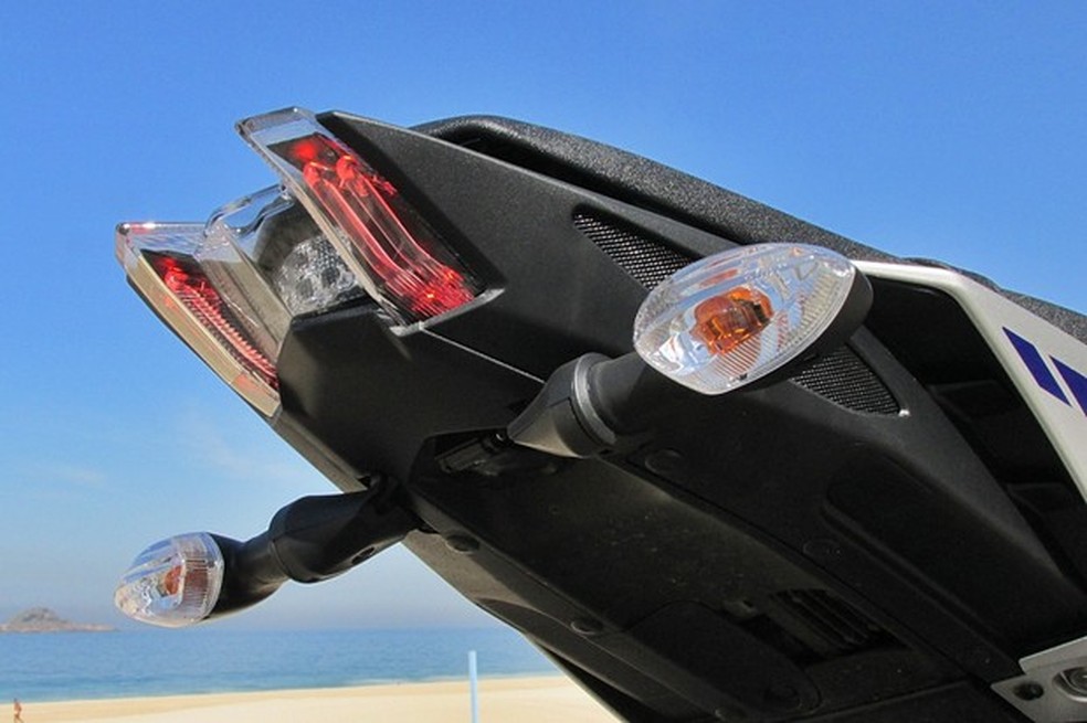 Lanternas verticais são um detalhe bacana do design (Foto: Roberto Dutra/O 3PWEB) — Foto: Auto Esporte