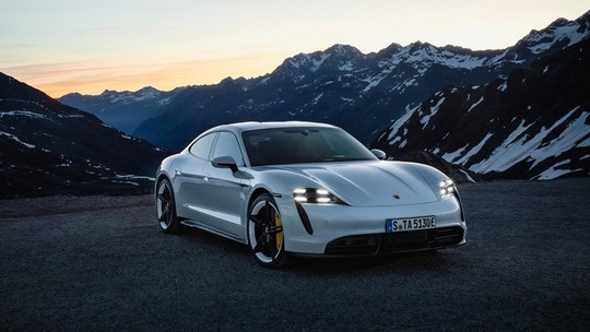 Como o Porsche Taycan Turbo pode ser 100% elétrico e turbo? Não pode