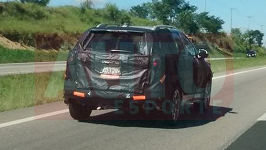 Chevrolet Equinox é flagrado em testes no Brasil