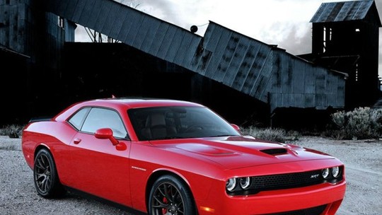 Dodge restringe novos pedidos para o Challenger Hellcat