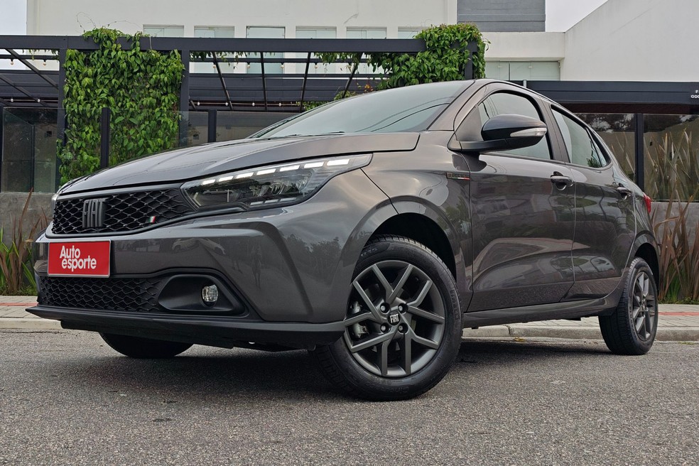 Motor 1.3 aspirado tem bom entrosamento com o câmbio CVT — Foto: Júlia Maria Toledo/Auto News Brasil