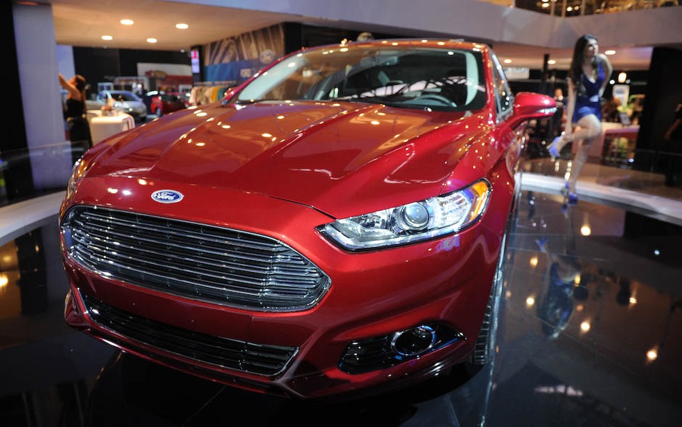 Novo Fusion no estande da Ford — Foto: Raul Zito/G1