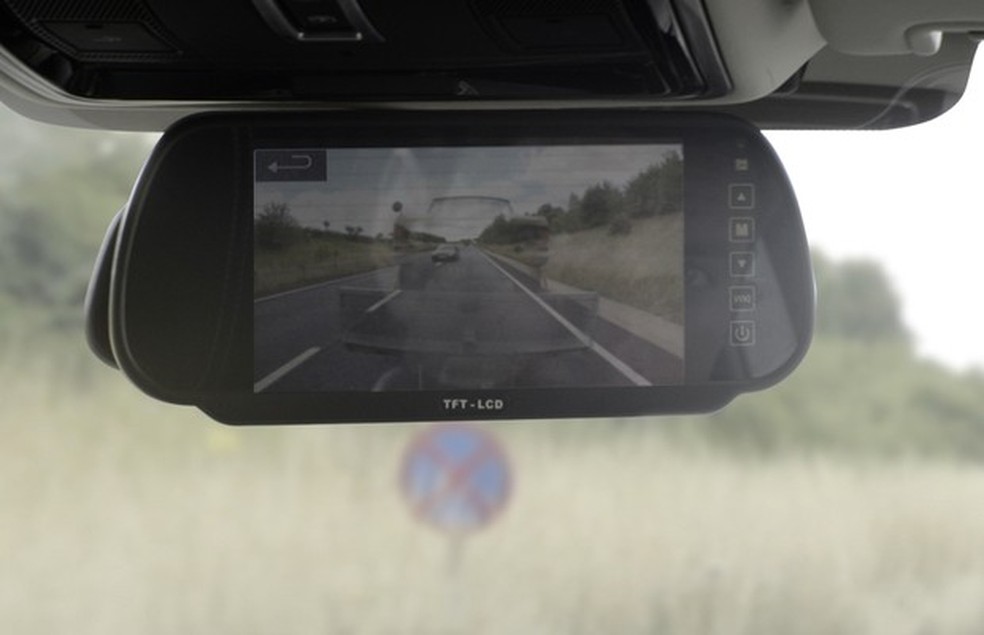 Land Rover cria tecnologia que deixa reboque invisível (Foto: Divulgação) — Foto: Auto Esporte