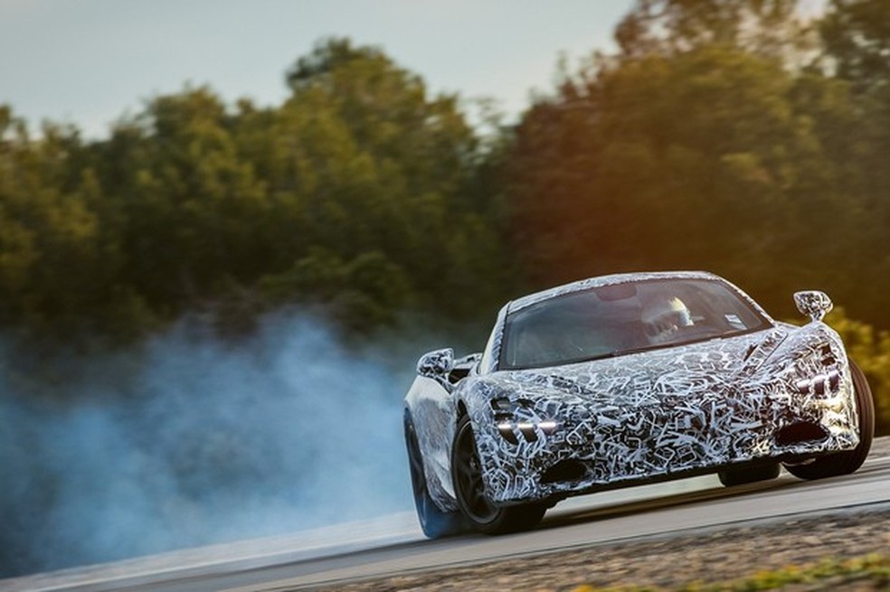 Substituto do McLaren 650S será apresentado no Salão de Genebra (Foto: Divulgação) — Foto: Auto Esporte