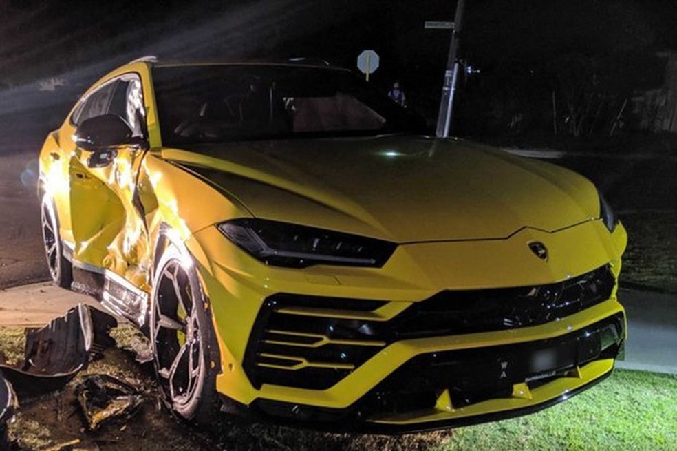 O martelinho de ouro vai ter que trabalhar para recuperar este Lamborghini, eim? (Foto: Divulgação) — Foto: Auto Esporte