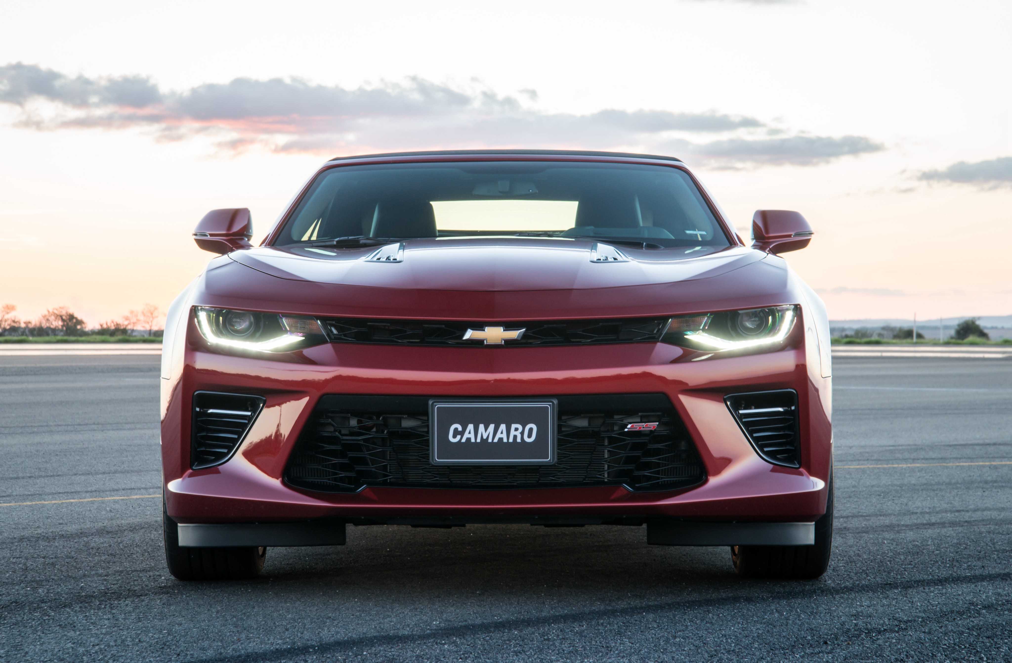 Chevrolet Camaro vai voltar como SUV elétrico de 1.176 cv rival do Mustang