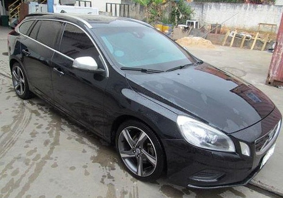 Volvo V60 2.0 T5 (Reprodução site: www.sold.com.br) — Foto: Auto Esporte