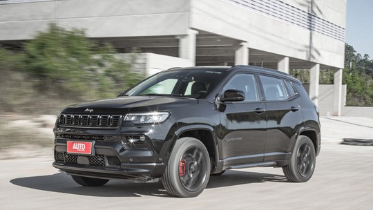 Jeep Compass Blackhawk 2.0 turbo vira flex; veja desempenho e consumo