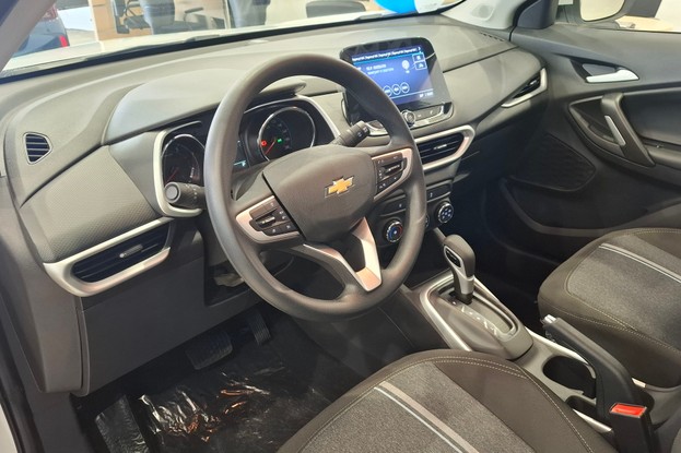 Chevrolet Tracker LT - Interior