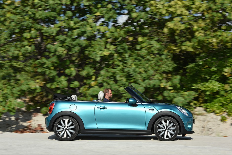 Novo Mini Cooper Cabrio 