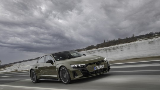 Audi RS e-tron GT estreia até outubro no Brasil, mas sem câmeras no retrovisor
