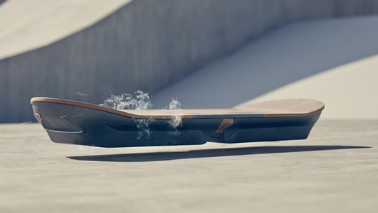 Lexus anuncia a criação de skate voador