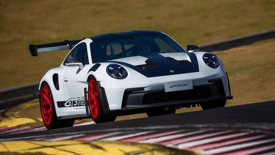 Porsche 911 GT3 RS é um carro com tecnologia de Fórmula 1 que pode rodar nas ruas; teste