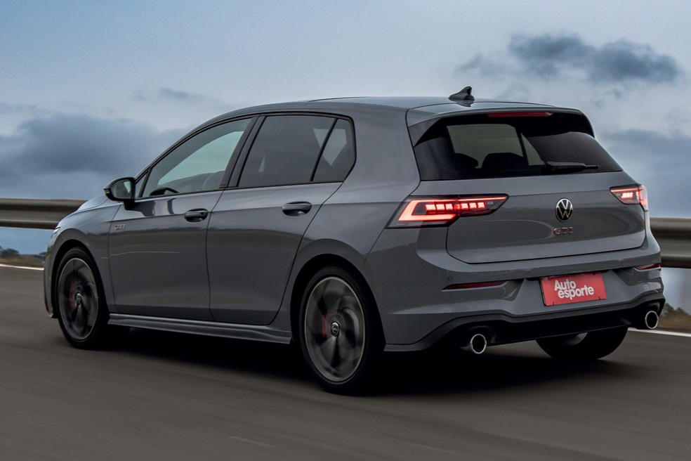 Volkswagen Golf GTI chega ao Brasil menos potente que versão europeia, devido às normas do Proconve L8 — Foto: Renato Durães/Auto News Brasil