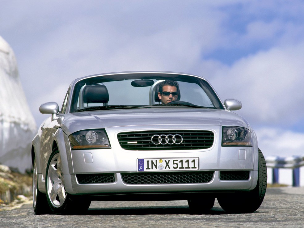 Audi TT de primeira geração tem design ousado para a época — Foto: Divulgação