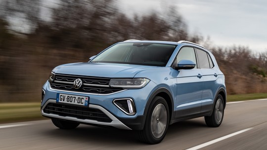 Volkswagen T-Cross tem produção suspensa; quando voltar, será renovado