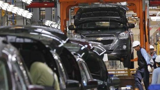 Após ameaçar fechar fábricas e deixar o Brasil, General Motors anuncia investimento de R$ 10 bilhões em São Paulo
