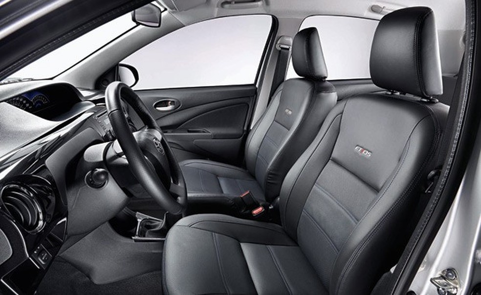 Interior Toyota Etios (Foto: Divulgação) — Foto: Auto Esporte