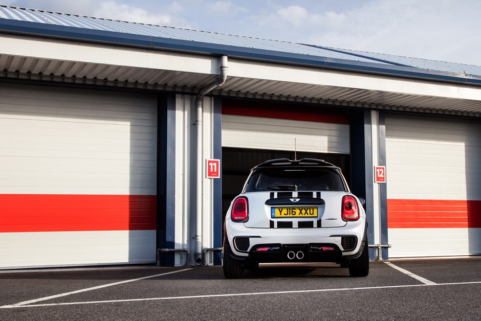 MINI John Cooper Works Challenge