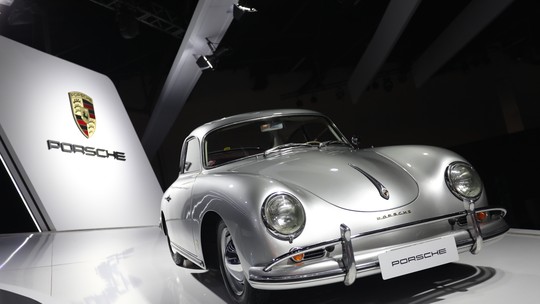 De Jeep da guerra até primeiro Porsche, marcas revivem clássicos no Salão do Automóvel De Jeep da guerra até primeiro Porsche, marcas revivem clássicos no Salão do Automóvel