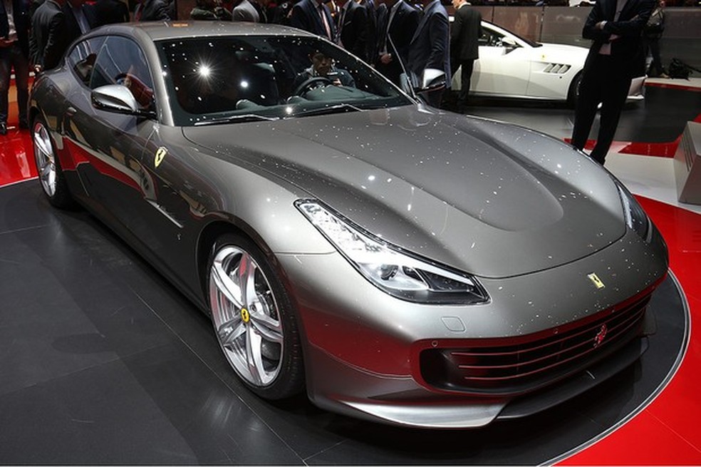 Ferrari GTC4 Lusso (Foto: Newspress) — Foto: Auto Esporte