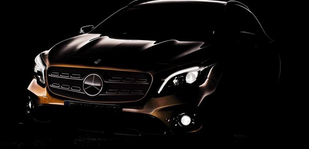 Vaza primeira imagem do Mercedes-Benz GLa reestilizado (Foto: Reprodução) — Foto: Auto Esporte