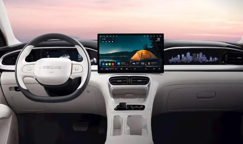 Geely Geome Xingyuan tem acabamento mais simples na cabine  — Foto: Divulgação