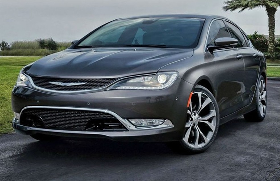 Chrysler 200 2015 (Foto: Divulgação) — Foto: Auto Esporte