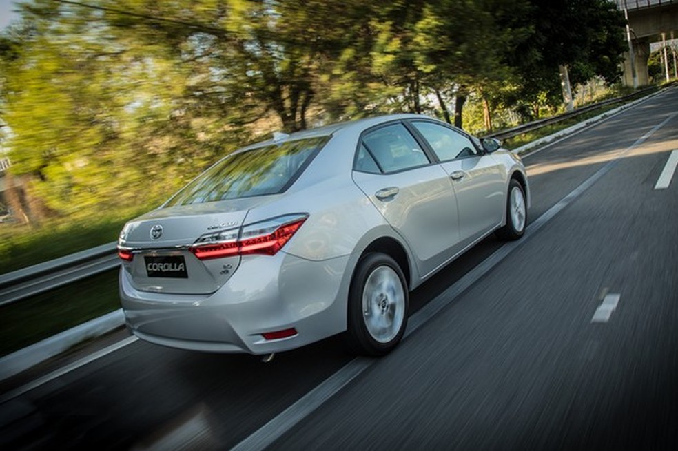 Toyota Corolla XEI (Foto: Divulgação) — Foto: Auto Esporte