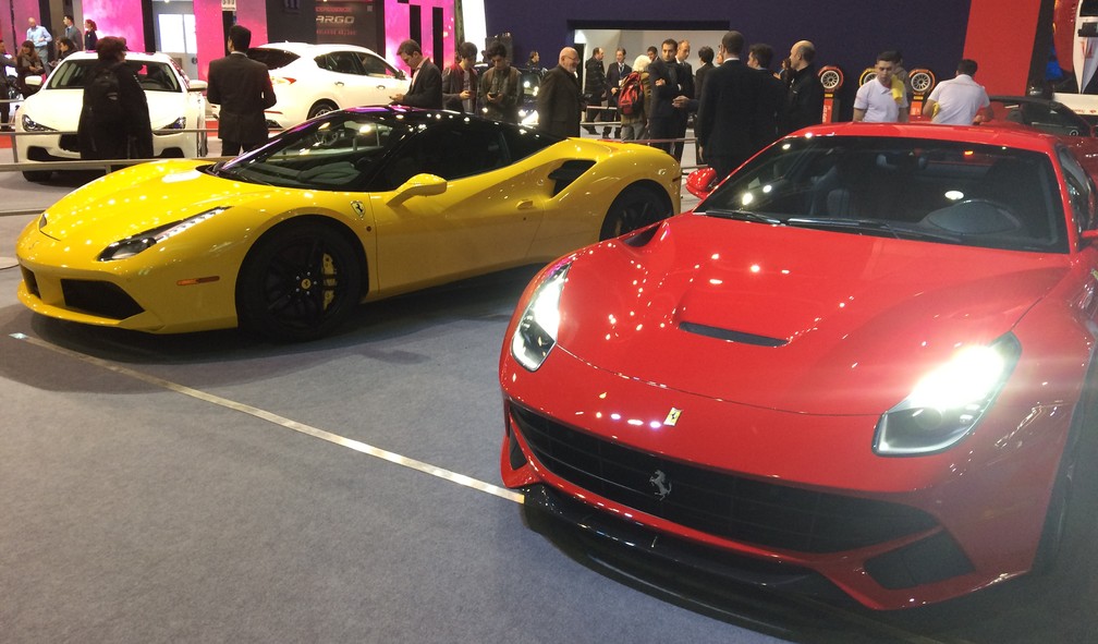 Estande da Ferrari no Salão de Buenos Aires 2017 — Foto: Peter Fussy/G1