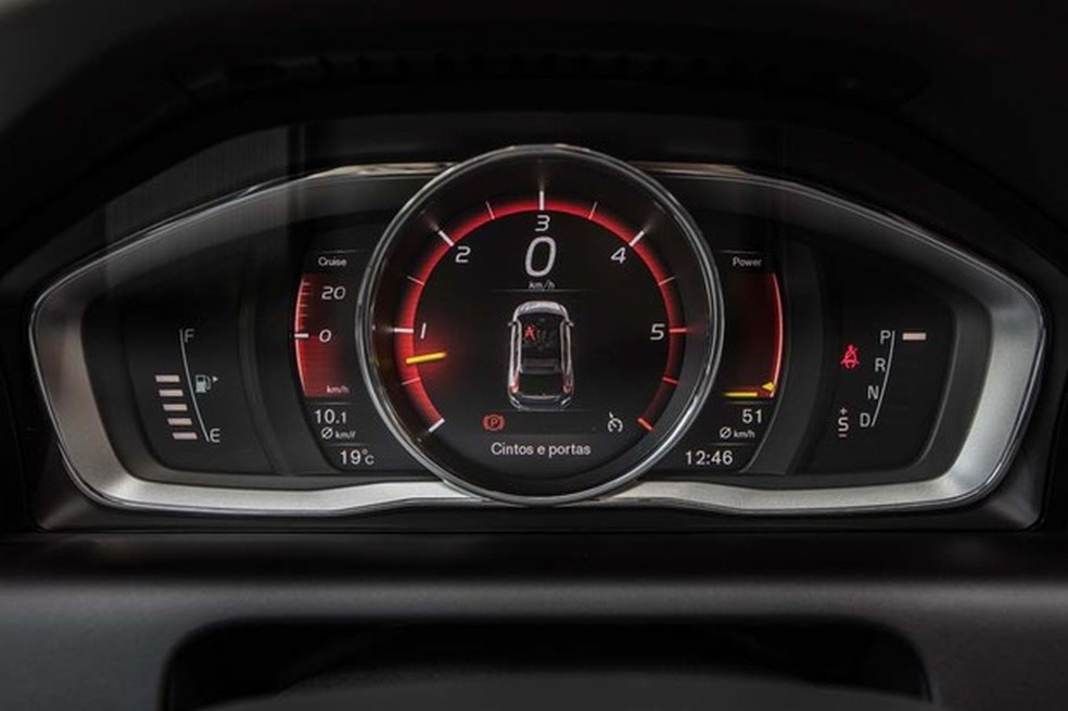 Volvo XC60 D5 Momentum (Foto: Marcos Camargo/Auto News Brasil) — Foto: Auto Esporte