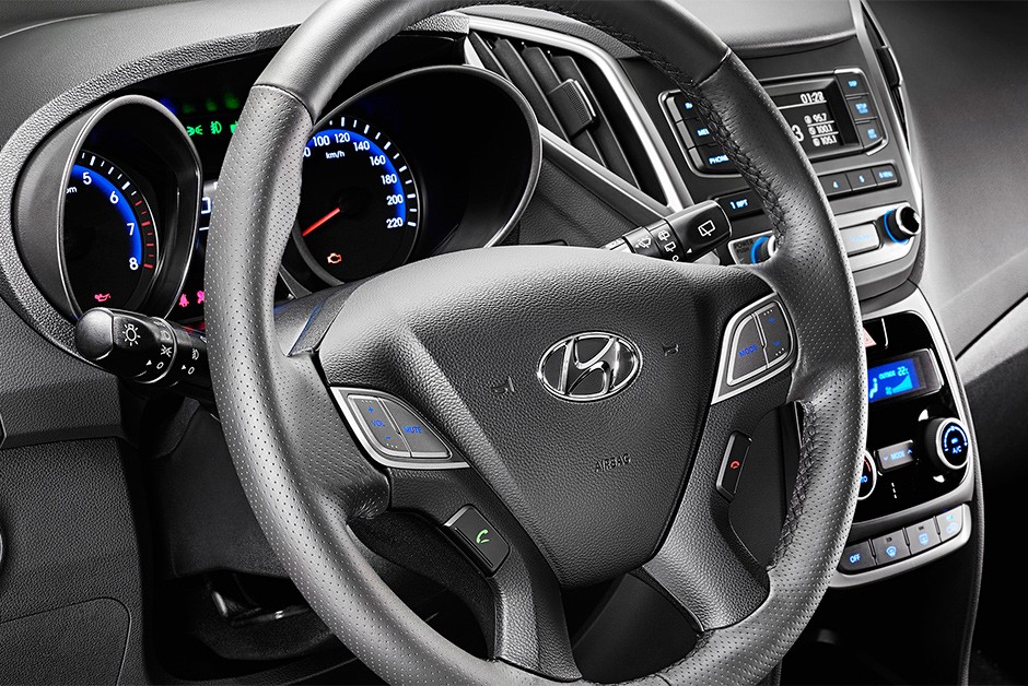 Volante multifuncional do Hyundai HB20X 2016