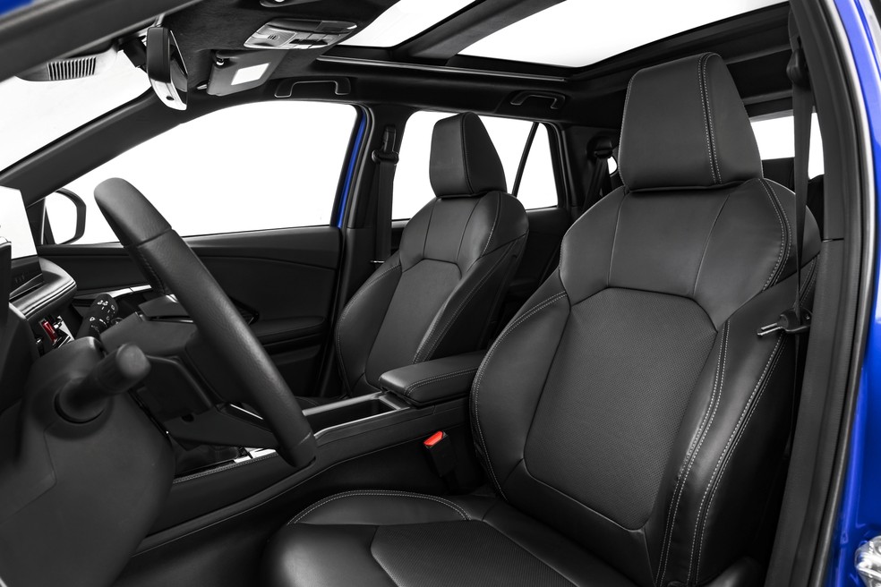 Toyota Yaris Cross XRX tem teto solar panorâmico  — Foto: Renato Durães/Auto News Brasil