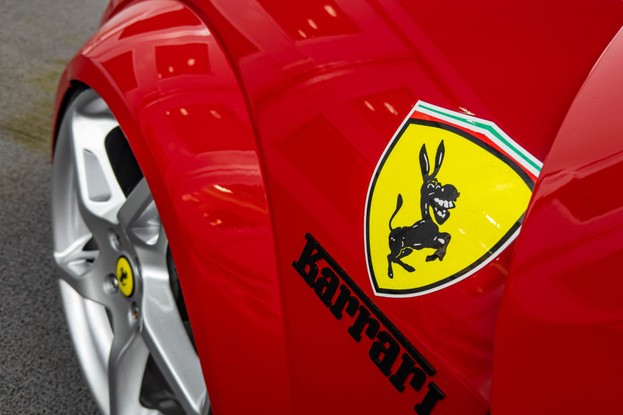 Ford Ka Karrari - logotipo jumento