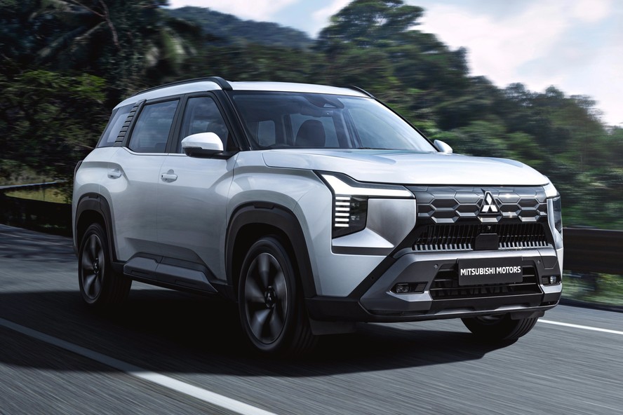 Mitsubishi Destinator é versão alongada do Xforce