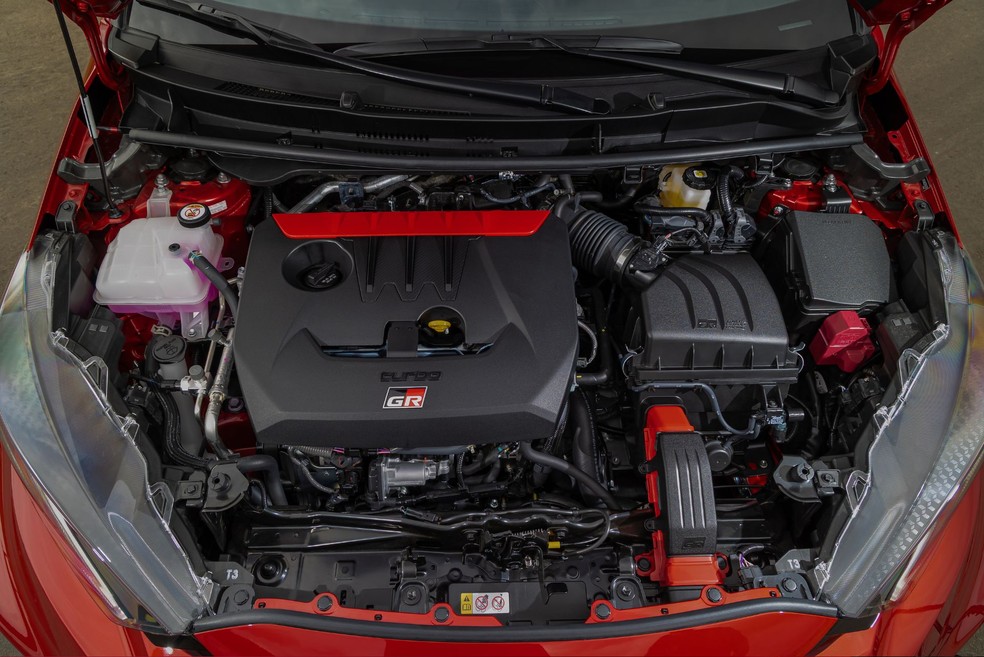 Toyota GR Yaris é equipado com o motor três cilindros mais potente do mundo — Foto: Divulgação