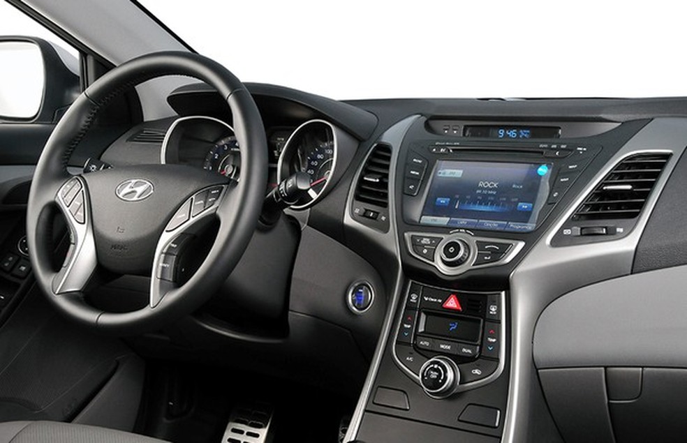 Hyundai Elantra 2014 (Foto: Divulgação) — Foto: Auto Esporte