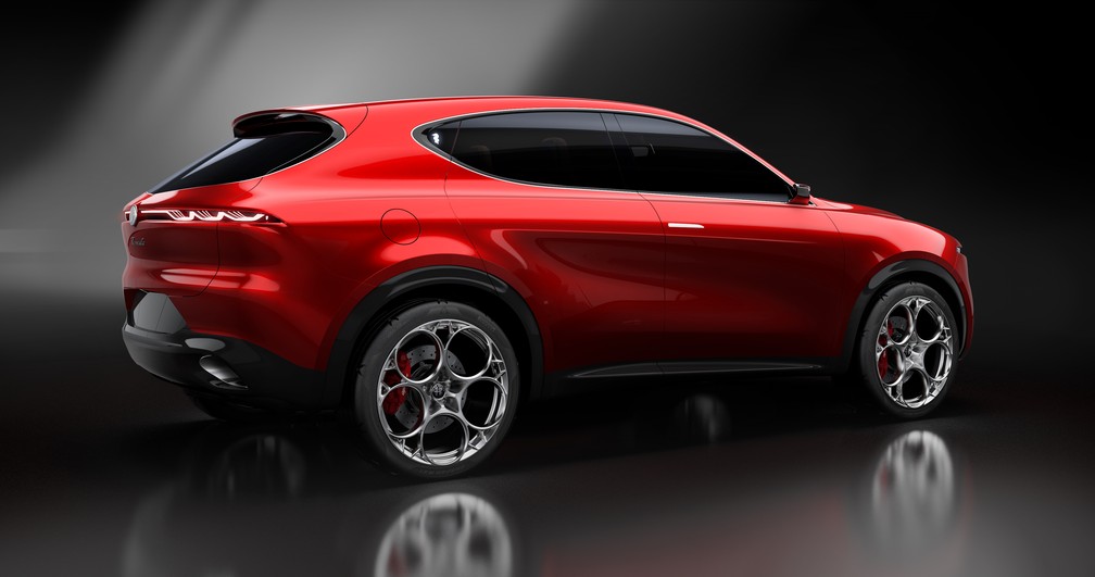 Tonale tem curvas que remetem ao Disco Volante e ao Duetto — Foto: Divulgação/Alfa Romeo