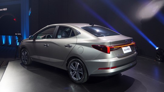 Hyundai HB20S 2023 é revelado com lanterna inspirada no Elantra, mas chega só em outubro