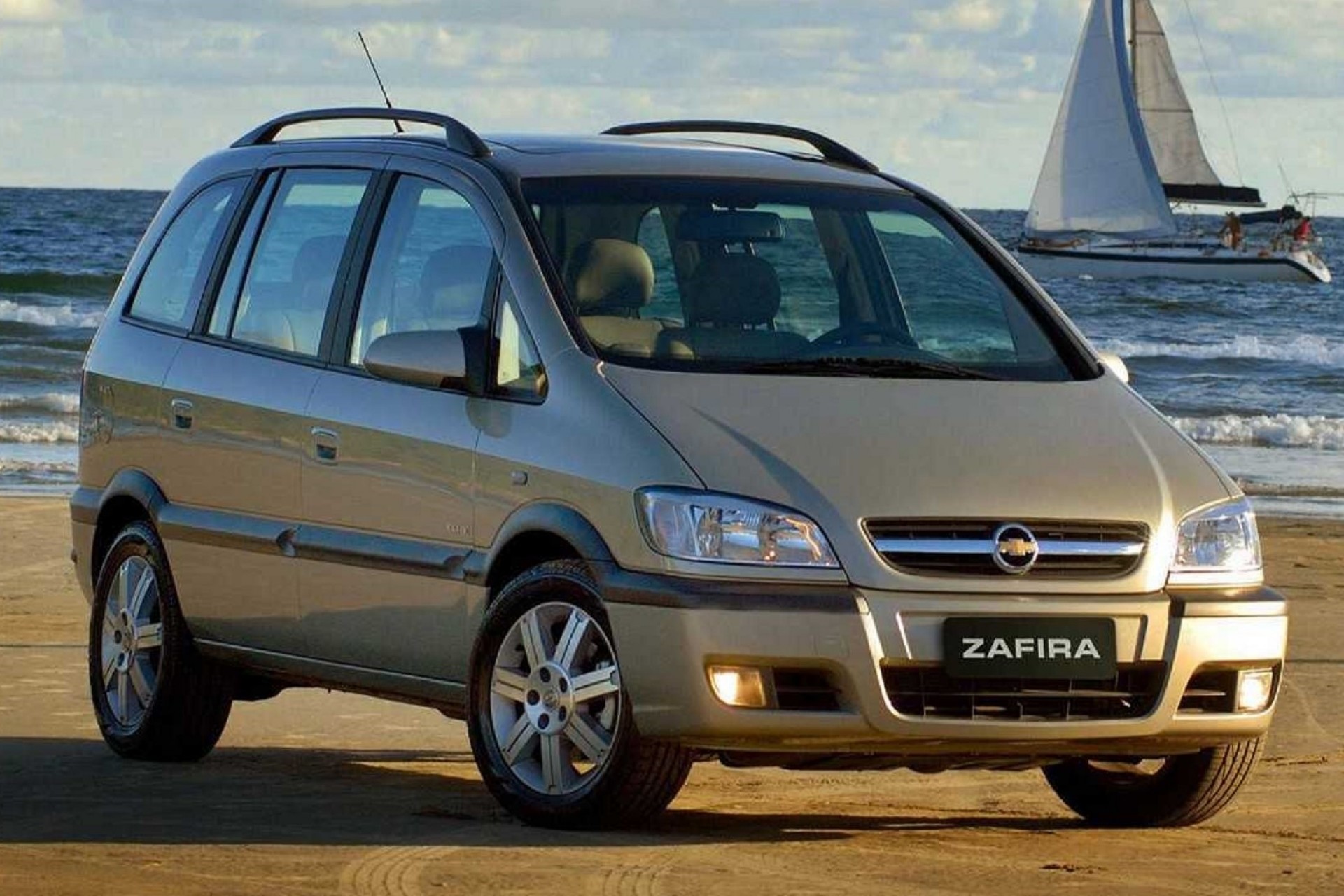 Veja 5 minivans usadas boas e baratas a partir de R$ 20 mil