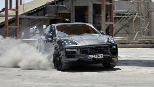 Porsche Cayenne mais potente de todos os tempos tem 739 cv e "ajudinha" para ser vendido na Europa
