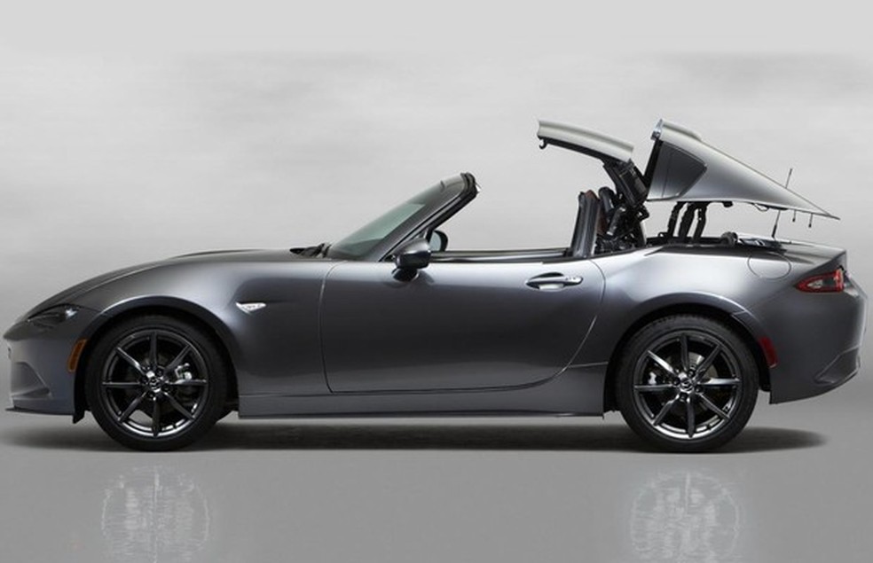 Mazda MX-5 RF (Foto: Divulgação) — Foto: Auto Esporte