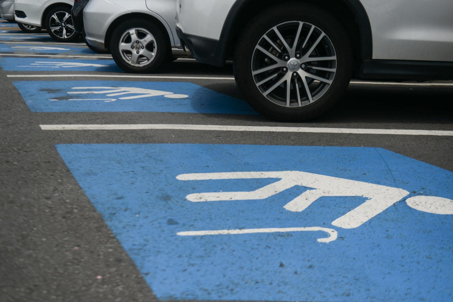 Zona Azul: saiba se idosos têm isenção no pagamento do estacionamento