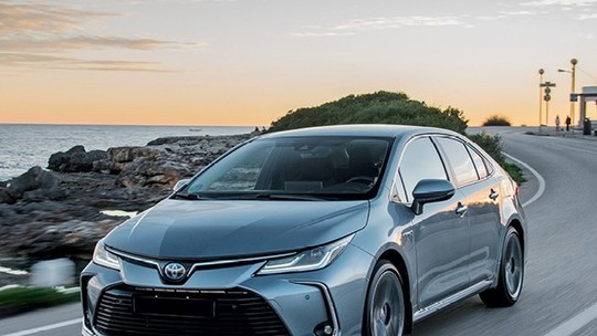 Toyota Corolla híbrido flex será fabricado em São Paulo e chega esse ano