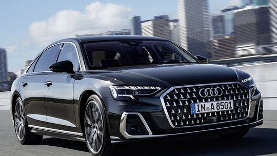 Antes de sair de linha, Audi A8 é reestilizado para ficar menos "careta"