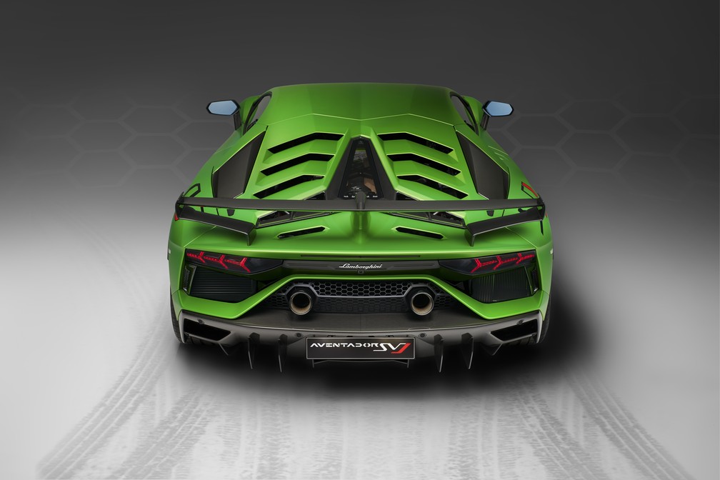 revela Aventador SVJ de 780 cavalos de potência