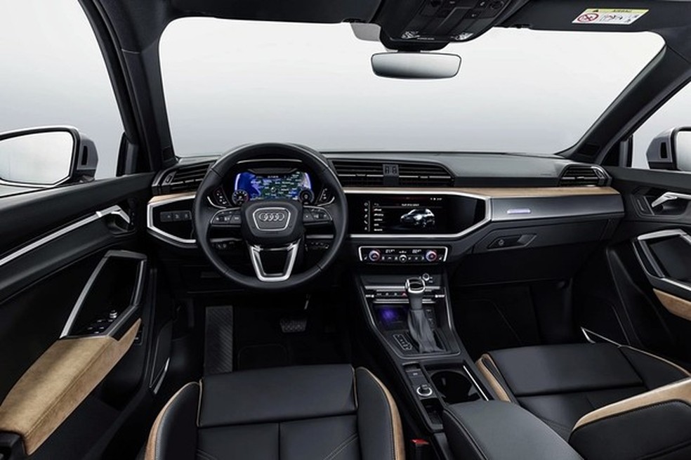 Painel mais horizontal amplia percepção de largura (Foto: Reprodução/Carscoops) — Foto: Auto Esporte